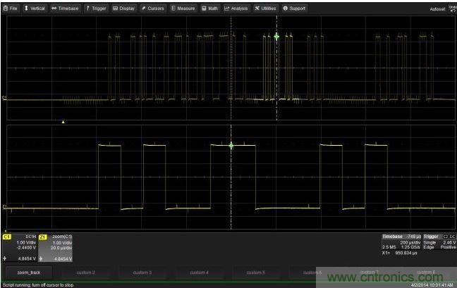 使用CustomDSO運行VB腳本“zoom_Track.lss”。當(dāng)腳本運行時,縮放波形的中心將跟蹤水平的光標(biāo)絕對位置。從圖中可以看出,光標(biāo)將永遠位于縮放波形Z1的中心