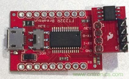  圖4：裝配好的隔離型USB-to-UART轉換器。