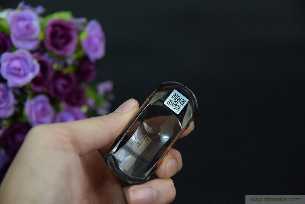 虛擬與現(xiàn)實相結合的飛車游戲,讓你體驗速度與激情的碰撞!