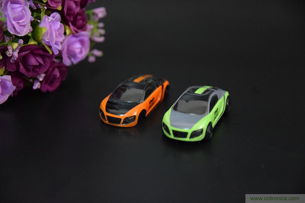 虛擬與現(xiàn)實相結合的飛車游戲,讓你體驗速度與激情的碰撞!