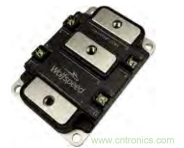 新型SiC功率模塊以之Si IGBT,在更小的封裝內(nèi)提供更高的功率密度